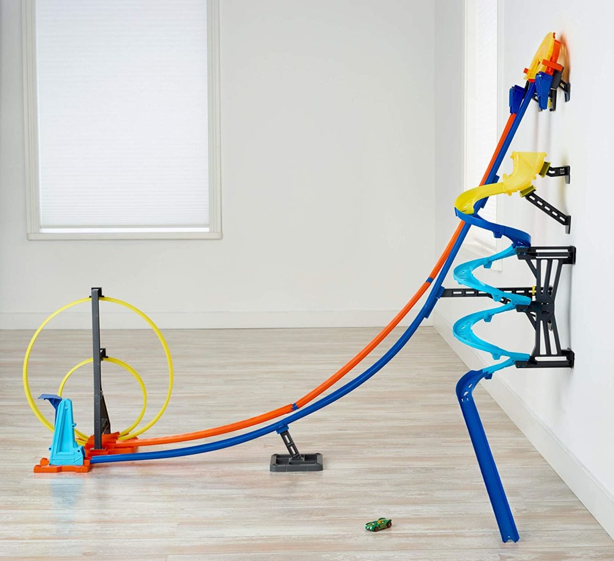 Hot Wheels Track Builder Vertical Launch Kit - Top Toys and Gifts for Eight Year Old Boys 2