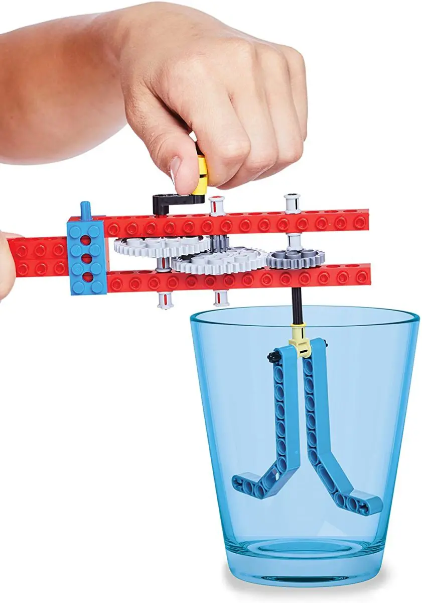 Klutz Lego Gadgets Science _ Activity Kit - Top Toys and Gifts for Nine Year Old Boys 2