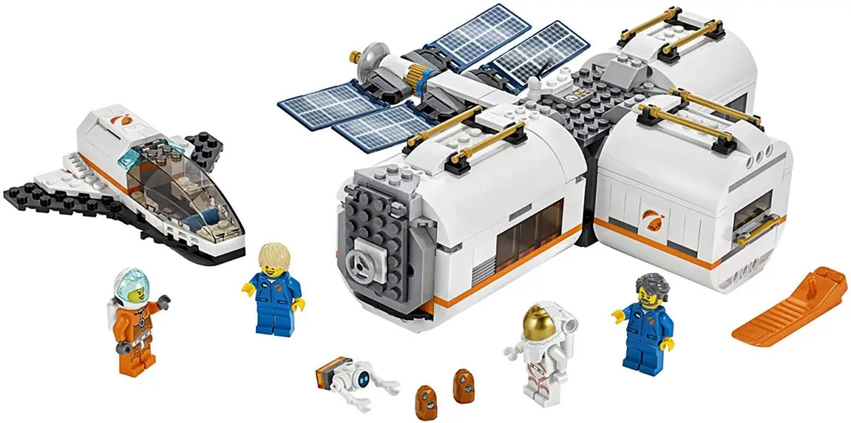 LEGO Space Lunar Space Station - Top Toys and Gifts for Nine Year Old Boys 2
